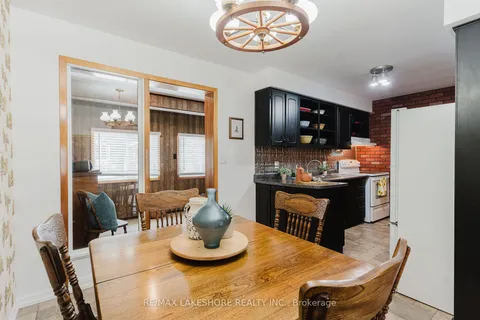8 Elm Ave, Hamilton Township, ON K0K 1C0