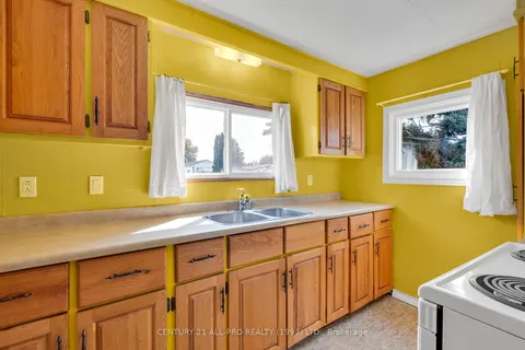 24 Hillview Dr, Hamilton Township, ON K9A 0X1
