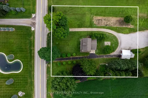 6924 Calvert Dr, Strathroy-Caradoc, ON N7G 3H5