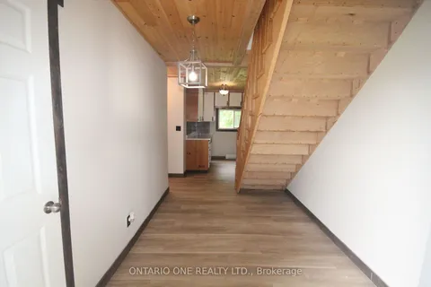 1752 Southwood Rd, Gravenhurst, ON P0E 1G0