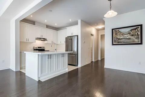 18 Heming Tr, Hamilton, ON L9K 0J8