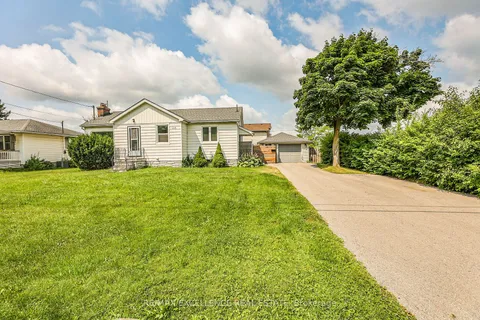 115 Carlton Ave, Welland, ON L3C 1R2