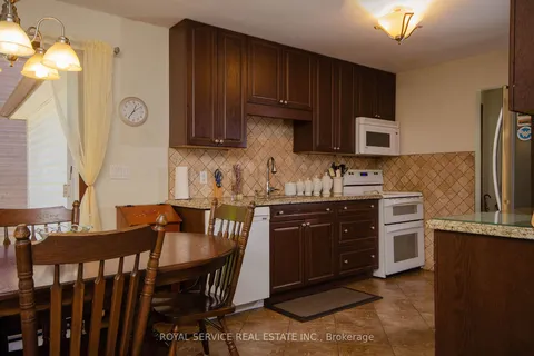 12 Durham St, Port Hope, ON L1A 1G7