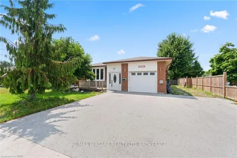 167 Wellington St, Welland, ON L3B 3N2