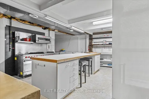 2083 Hollowview Rd, Stirling-Rawdon, ON K0K 3E0