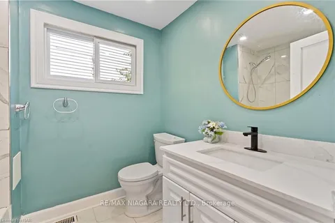 458 Lakeside Rd, Fort Erie, ON L2A 4X5