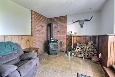 462 Hinchey Rd, Tyendinaga, ON K0K 3A0