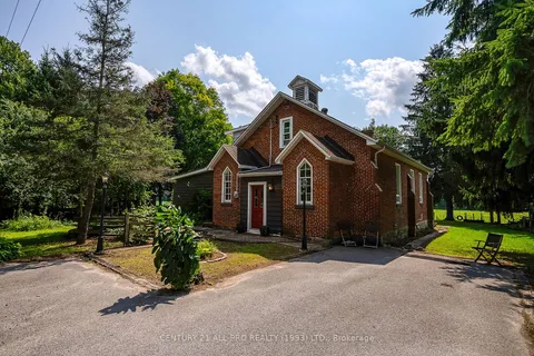 3826 Vic Lightle Rd, Port Hope, ON L1A 3V6