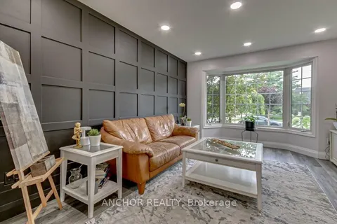1244 Wayne Rd, London, ON N6K 3Z7