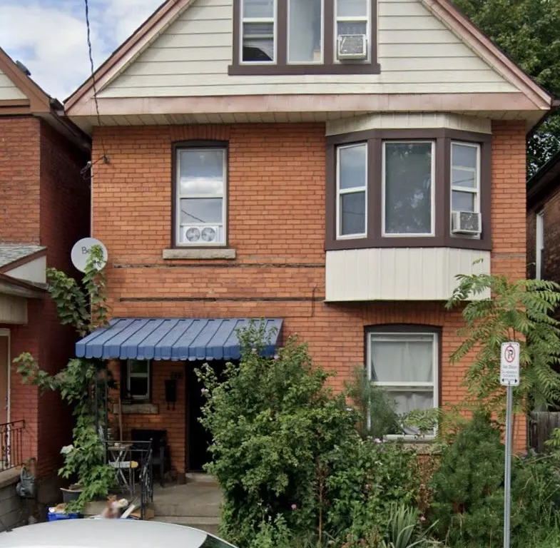 673 Wilson St, Hamilton, ON L8L 1V4