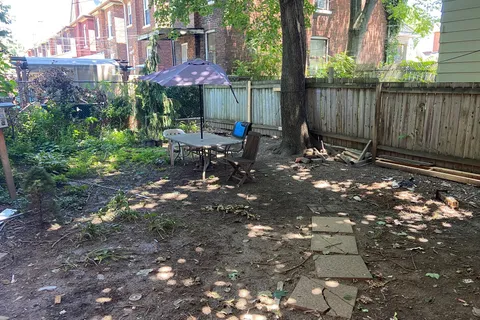 673 Wilson St, Hamilton, ON L8L 1V4