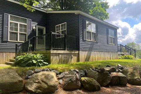 1047 Bonnie Lake Camp Road, Bracebridge, ON P1L 1W9