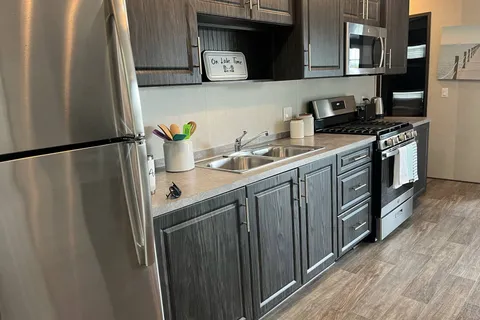 1047 Bonnie Lake Camp Road, Bracebridge, ON P1L 1W9