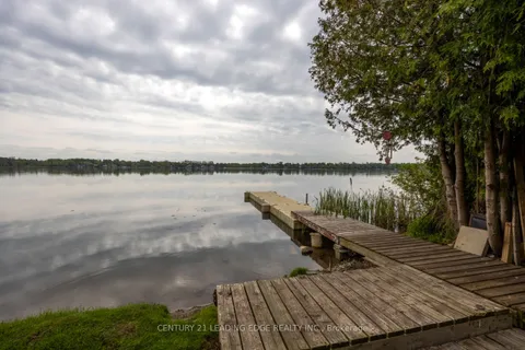 32 Beach Rd, Kawartha Lakes, ON K0M 2C0