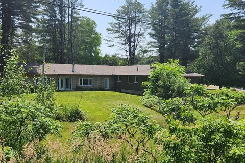 5 William St, Bracebridge, ON P1L 0A1