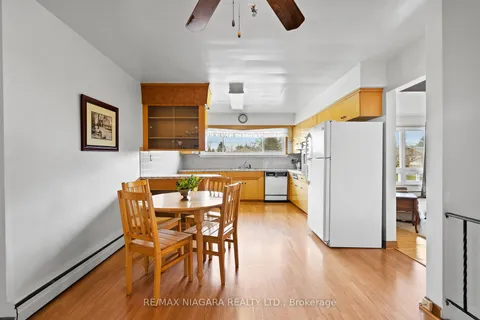515 Sugarloaf St, Port Colborne, ON L3K 2P9