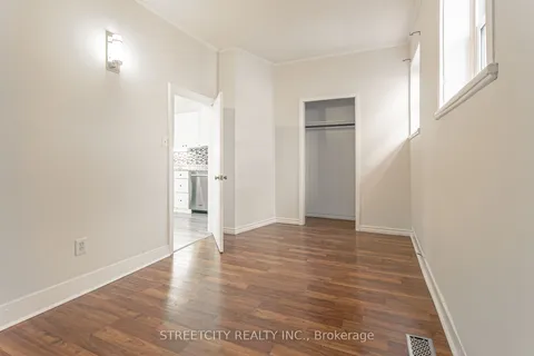 379 Central Ave, London, ON N6B 2E3
