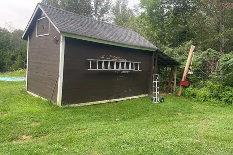 2081 McGillivray Rd, Highlands East, ON K0L 1C0