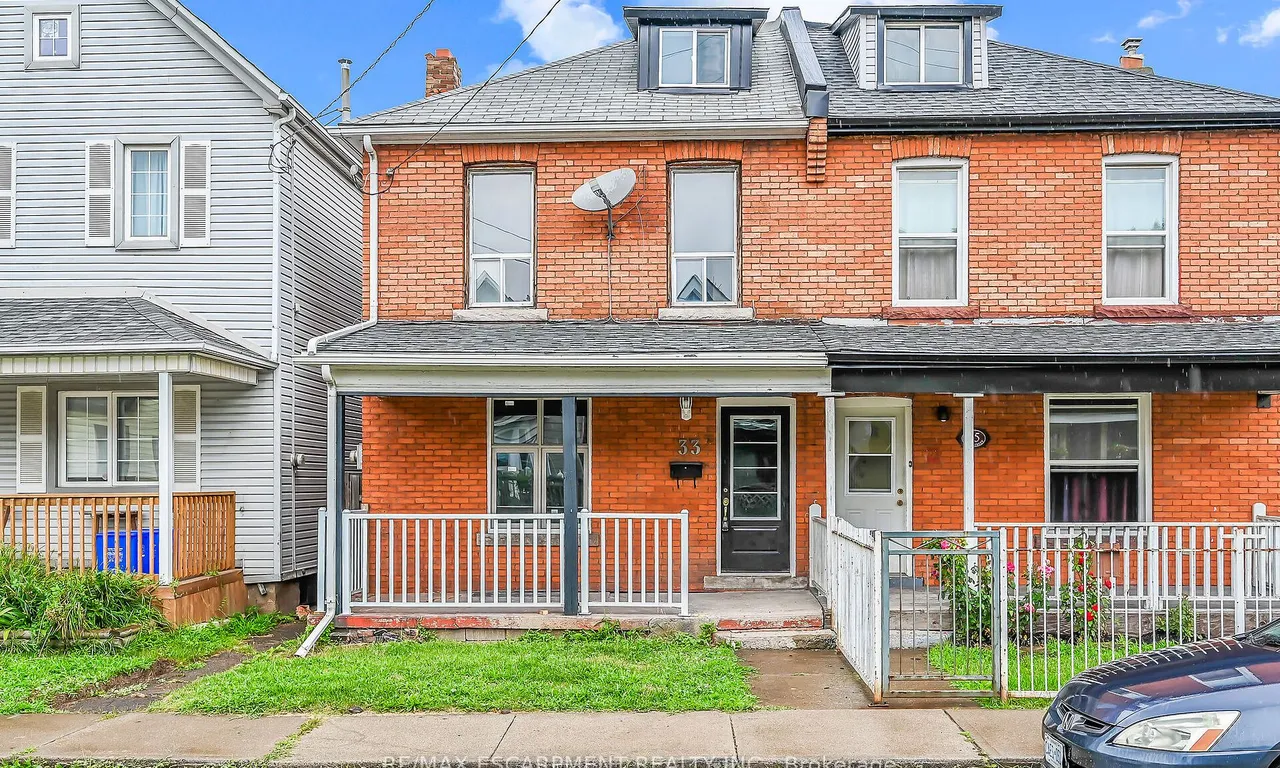 33 Shaw St, Hamilton, ON L8L 3P2