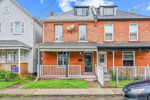 33 Shaw St, Hamilton, ON L8L 3P2