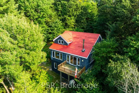 22 Woodland Dr, Seguin, ON P0C 1J0