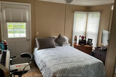 5700 Blackwell Side Rd, Sarnia, ON N7W 1B7