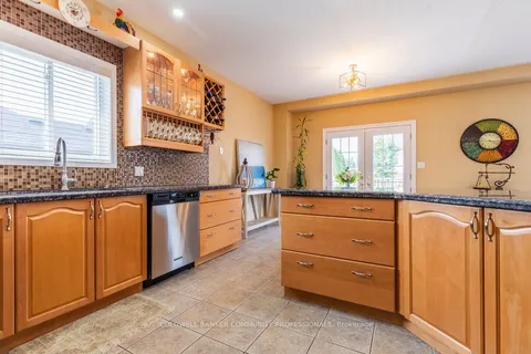 229 Gatestone Dr, Hamilton, ON L8J 3V4