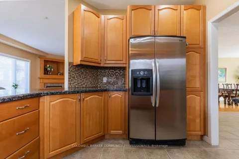 229 Gatestone Dr, Hamilton, ON L8J 3V4