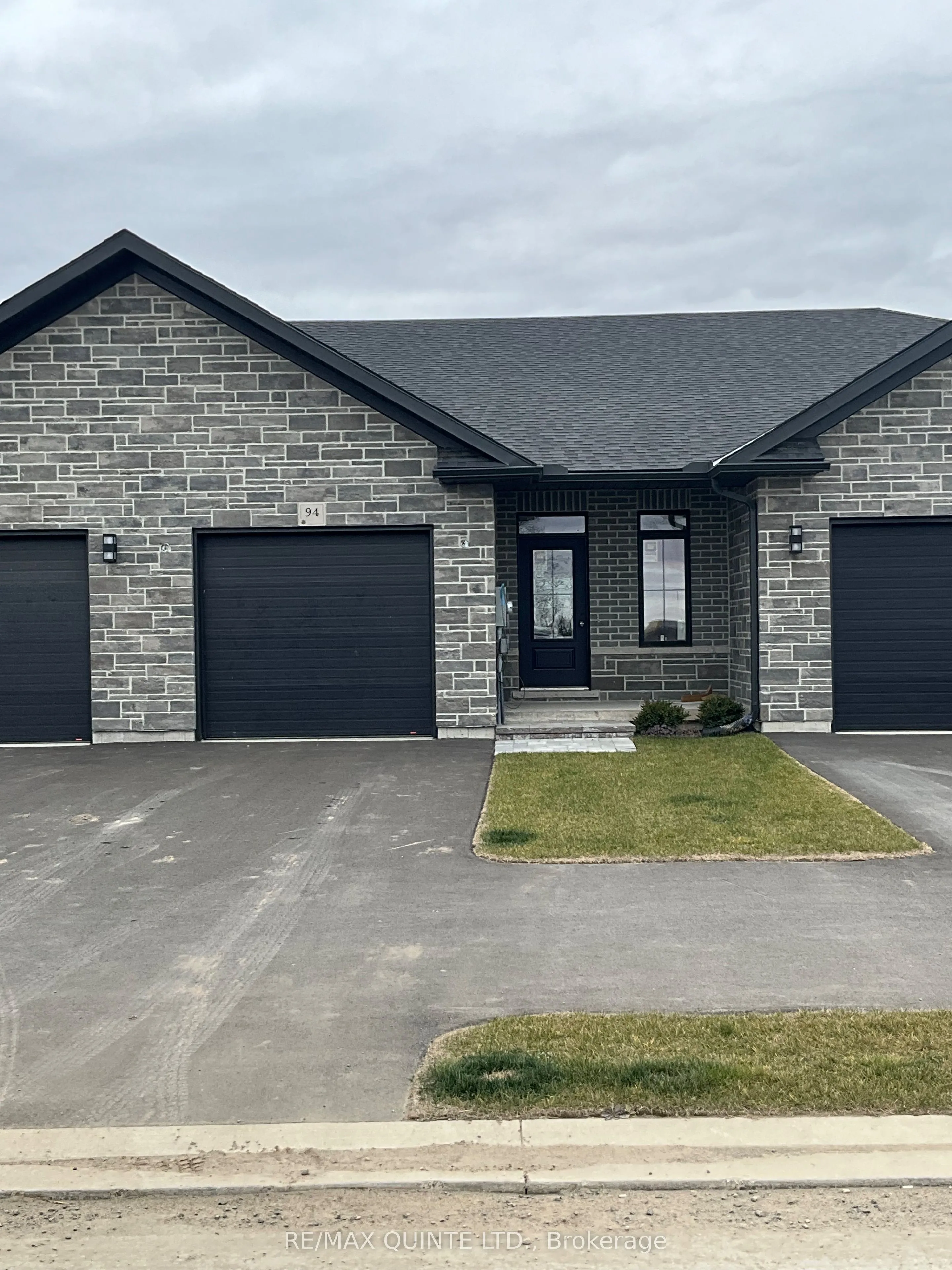94 Raycroft Drive, Belleville, ON K8N 0R4