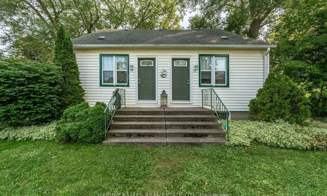 31- 33 Washburn St, Prince Edward County, ON K0K 2T0