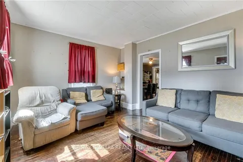 640 King St, Port Colborne, ON L3K 4H8