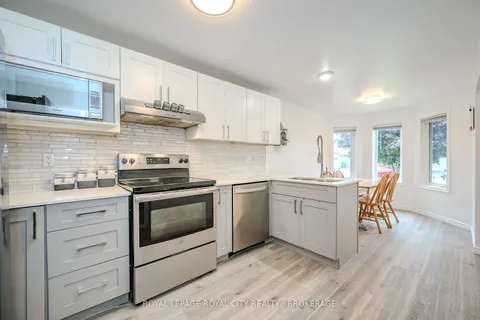 33 BUSHMILLS Cres, Guelph, ON N1K 1T6
