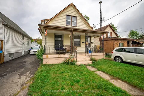 8 Maitland St, Thorold, ON L2V 3A5