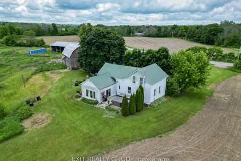 1724 Old Hungerford Rd, Tweed, ON K0K 3J0