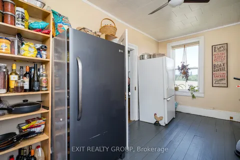1724 Old Hungerford Rd, Tweed, ON K0K 3J0