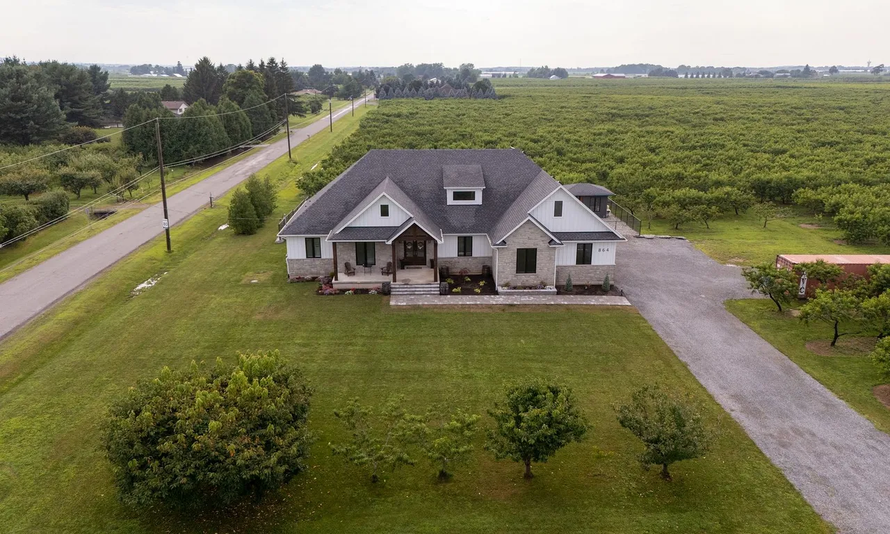 864 Concession 1 Rd, Niagara-on-the-Lake, ON L0S 1J0