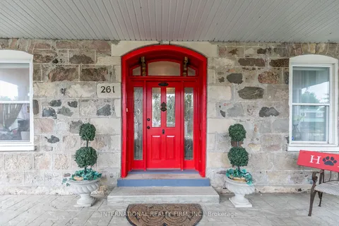 261 SMITH St, Wellington North, ON N0G 1A0