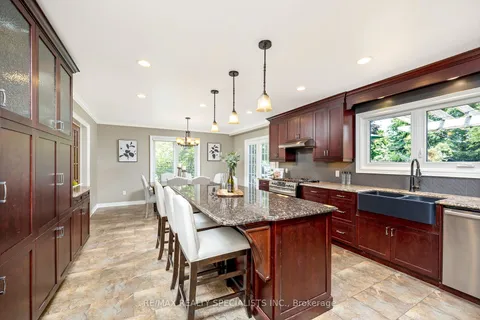 6 Vanstraalen St, Hamilton, ON L0R 1H3