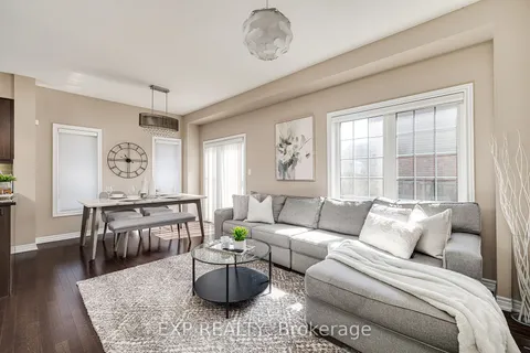 45 Royal Winter Dr, Hamilton, ON L0R 1C0