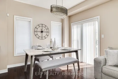 45 Royal Winter Dr, Hamilton, ON L0R 1C0