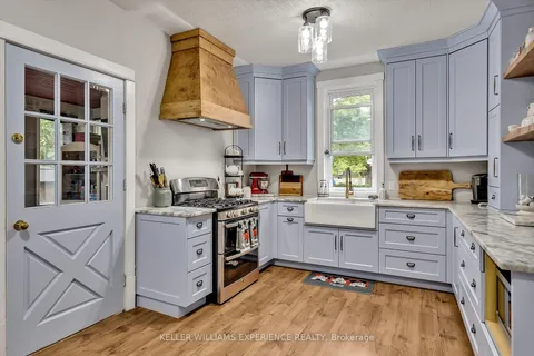 23 STURGEON St, Kawartha Lakes, ON K0L 2W0