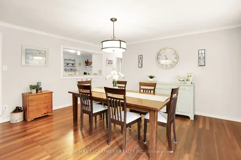 1954 Grayson Ave, Fort Erie, ON L2A 5M4