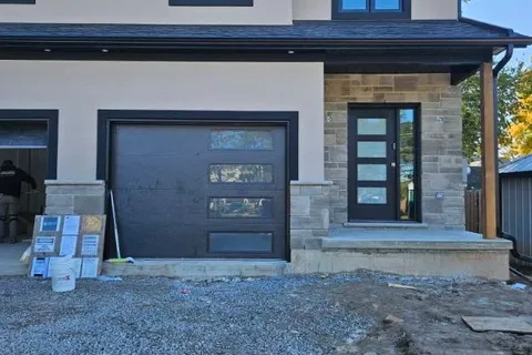 29 Downs Dr, Welland, ON L3B 3P4