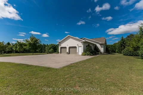 11563 Kerr Rd, West Elgin, ON N0L 2C0