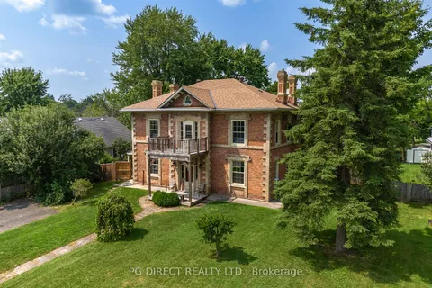 61 King St, Kawartha Lakes, ON K0L 2W0
