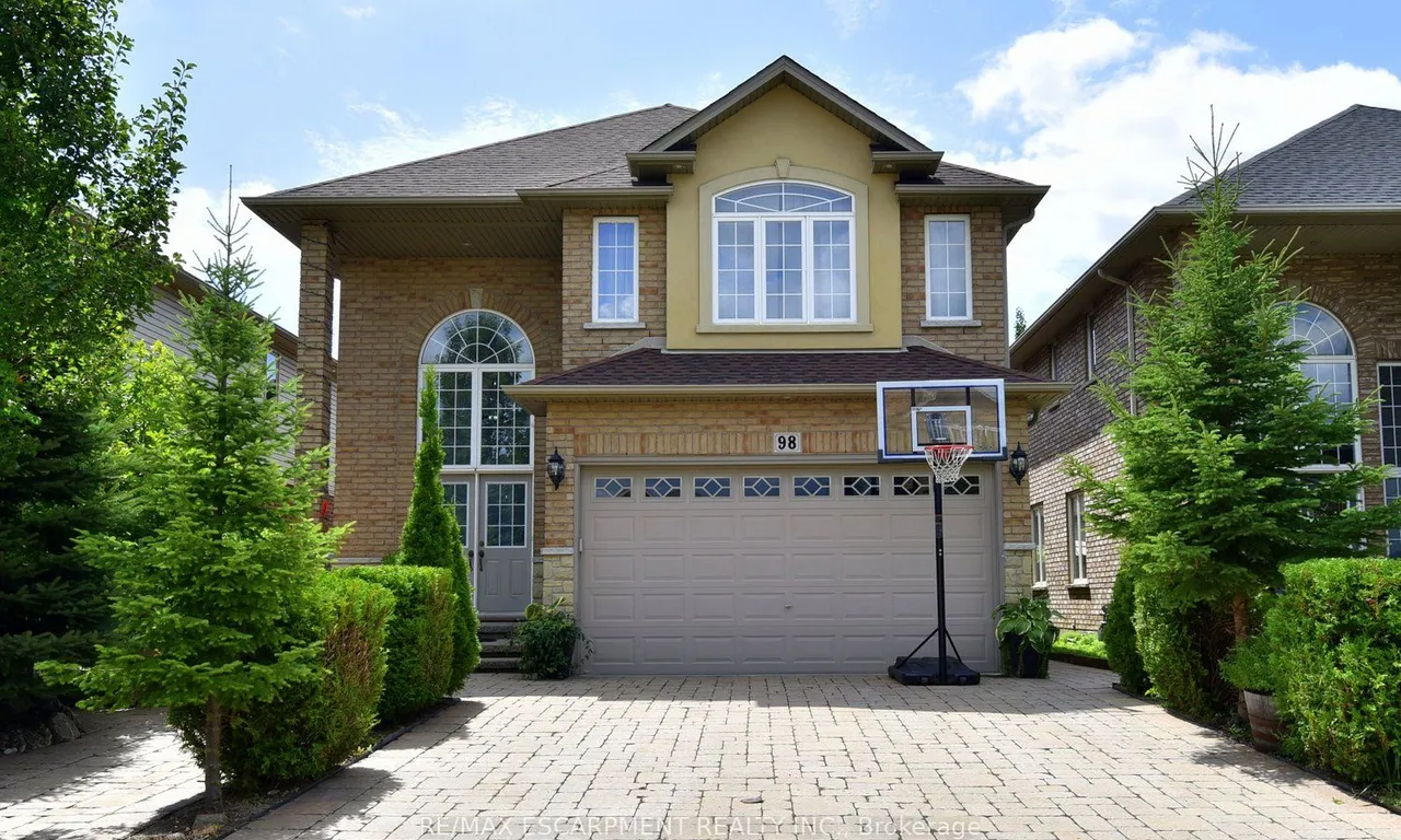 98 Kendrick Crt, Hamilton, ON L9G 5E8