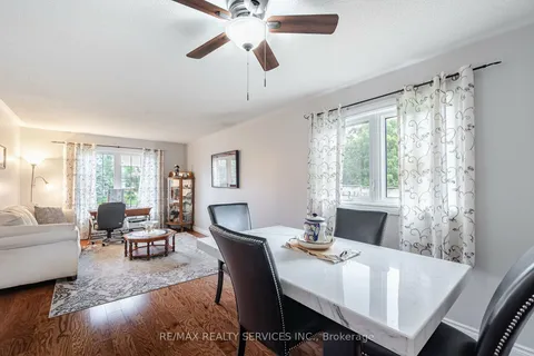 17 James St, Amaranth, ON L9W 3Z1