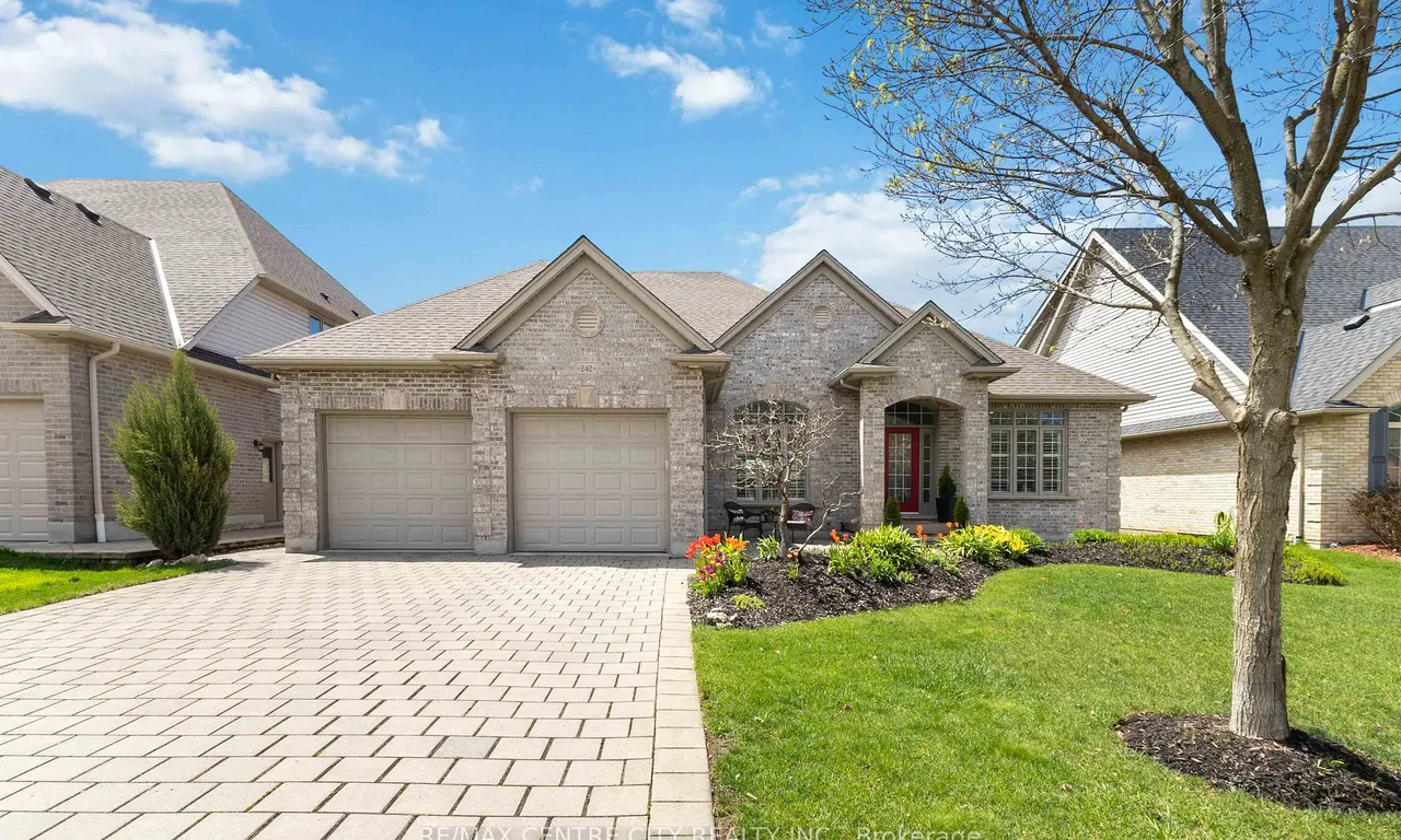 242 East Rivertrace Walk, London, ON N6G 5L1