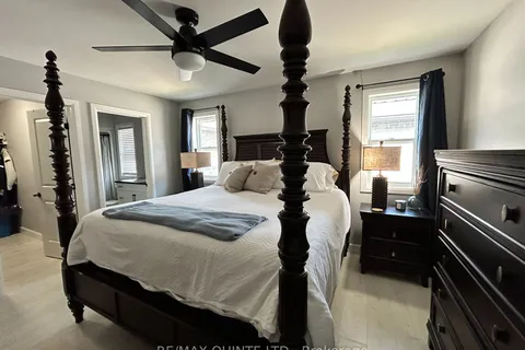 116 Hastings Park Dr, Belleville, ON K8P 0J4
