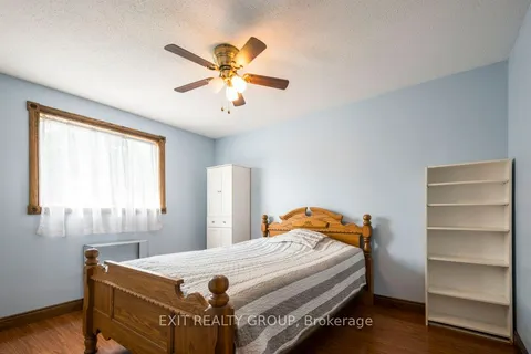 43 Farley Cres, Quinte West, ON K8V 6J7